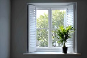 How to Fix Plantation Shutters That Won’t Close Properly